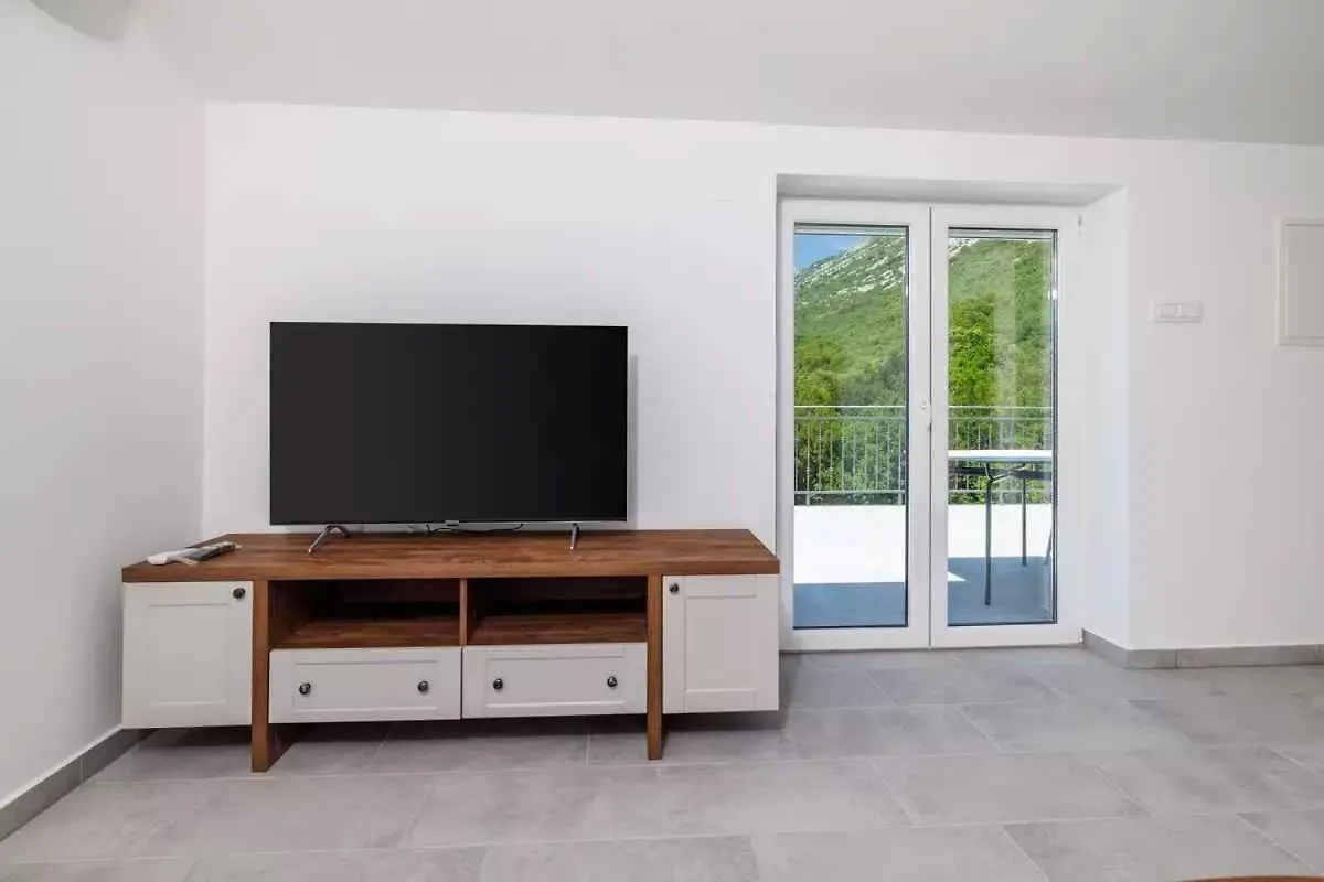 Holiday Home In Tribalj 51443  Tribalj (Primorsko-Goranska)